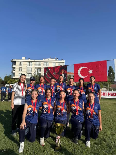 Afyon Spor Lisesi Kriket Takımları Türkiye Şampiyonası'nda Başarı Elde Etti