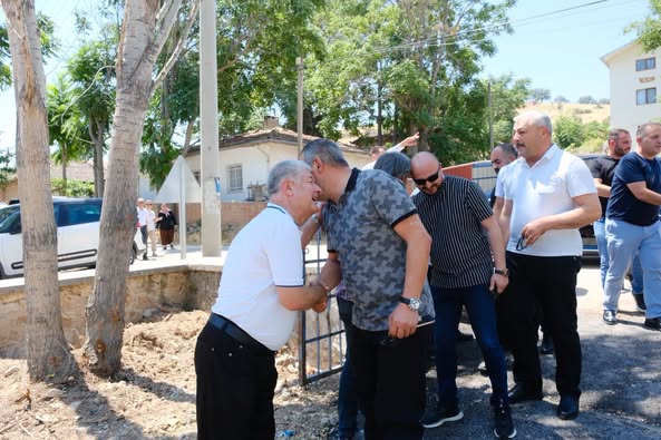 Dinar Belediye Başkanı, Uyan Ailesinin Mevlid-i Şerif Programına Katıldı