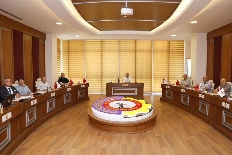 Afyon Eğitim Vakfı, Yönetim Kurulu Toplantısı ile Eğitim Yatırımlarına Odaklandı