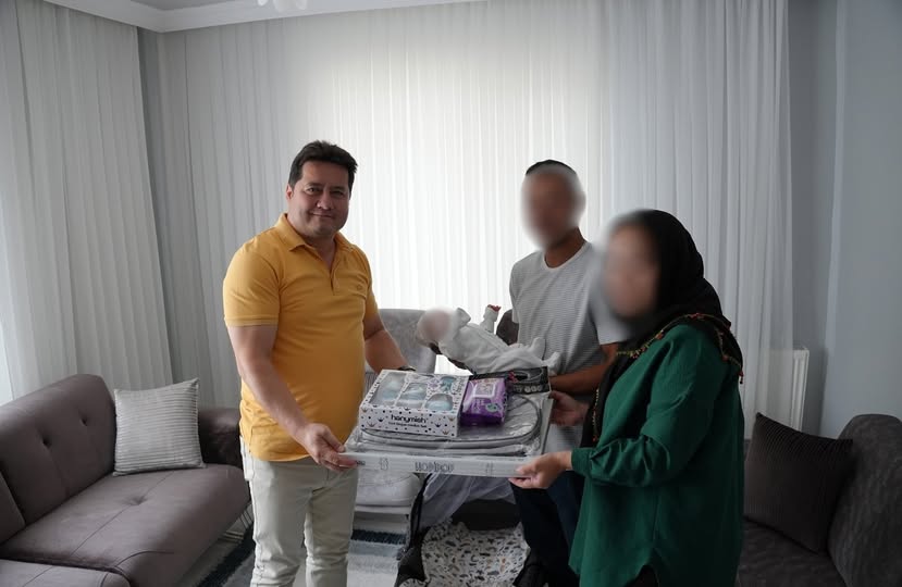 Bolvadin Belediyesi, Yeni Doğan Bebeklere Hoş Geldin Bebek Desteği Veriyor