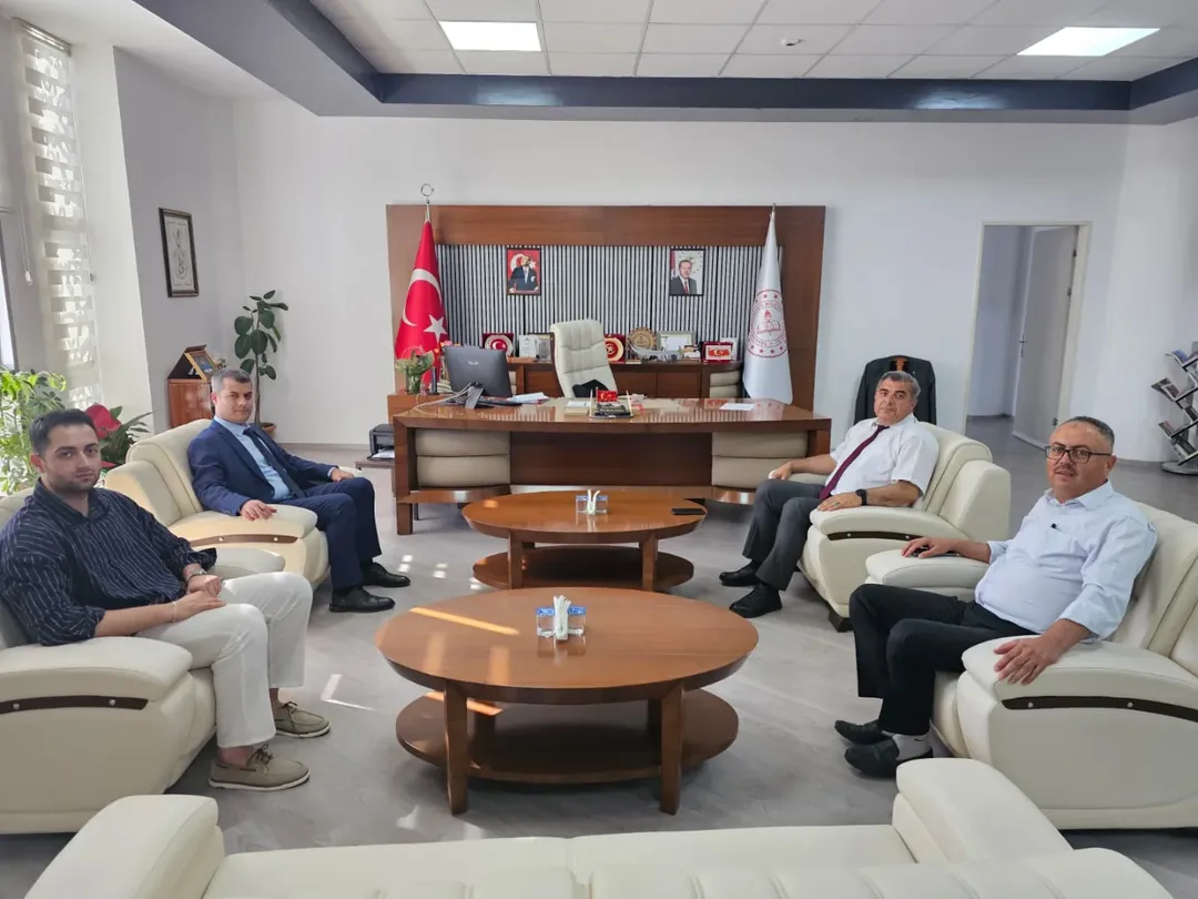 Afyonkarahisar İl Milli Eğitim Müdürlüğünü Uşak Ağır Ceza Reisi Ziyaret Etti