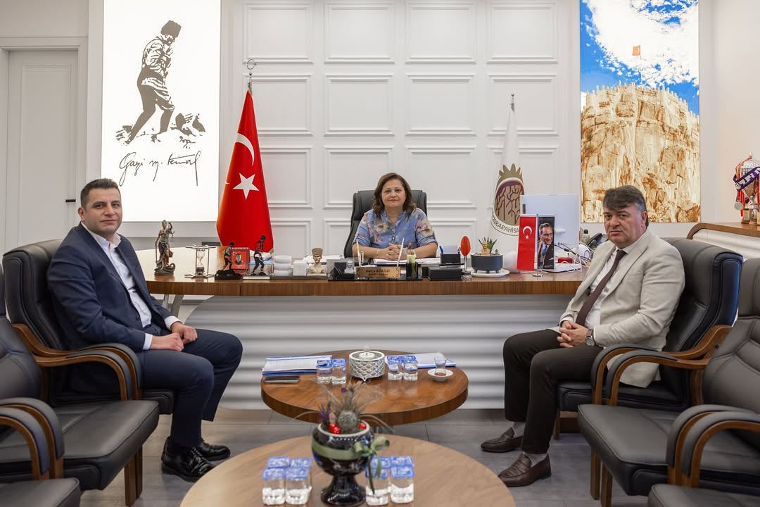Burcu Köksal, Şoförler ve Otomobilciler Esnaf Odası Başkanı ile Görüşüldü