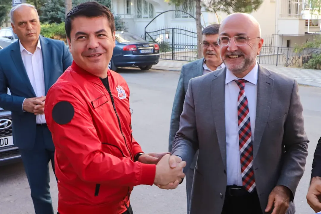 TEKNOFEST'te Afyonkarahisar'ı Gururlandıran Öğrencilere Ziyaret