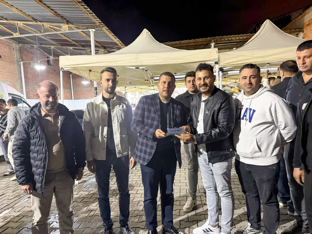 AK Parti Afyonkarahisar, Modifiyeli Araçlar Derneği Buluşmasına Katıldı