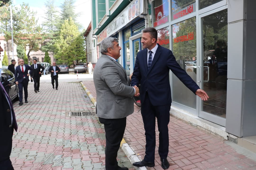 Afyonkarahisar İl Milli Eğitim Müdürü Miraç Sünnetci, Sinanpaşa'da Eğitim Görüşmeleri Gerçekleştirdi