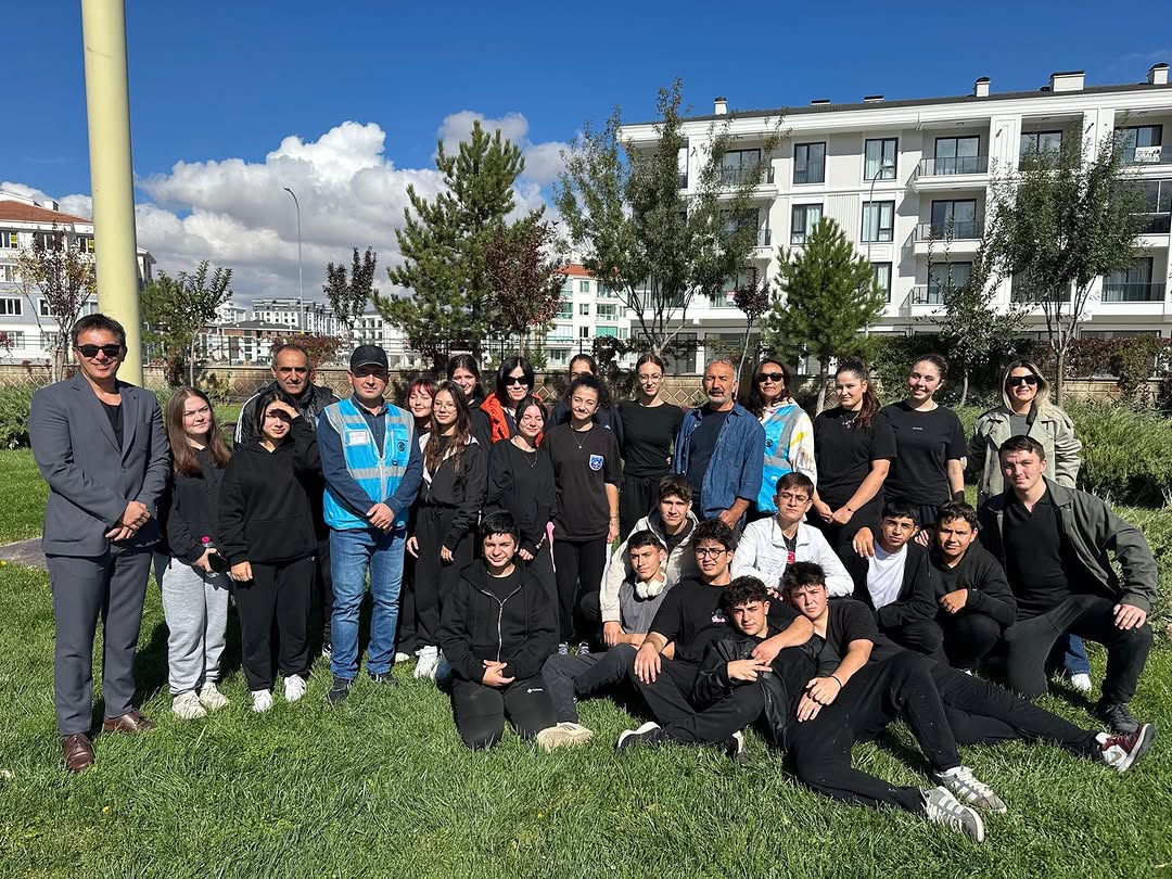 Afyonkarahisar'da Öğrenciler Doğada Stratejik Düşünmeyi Öğreniyor