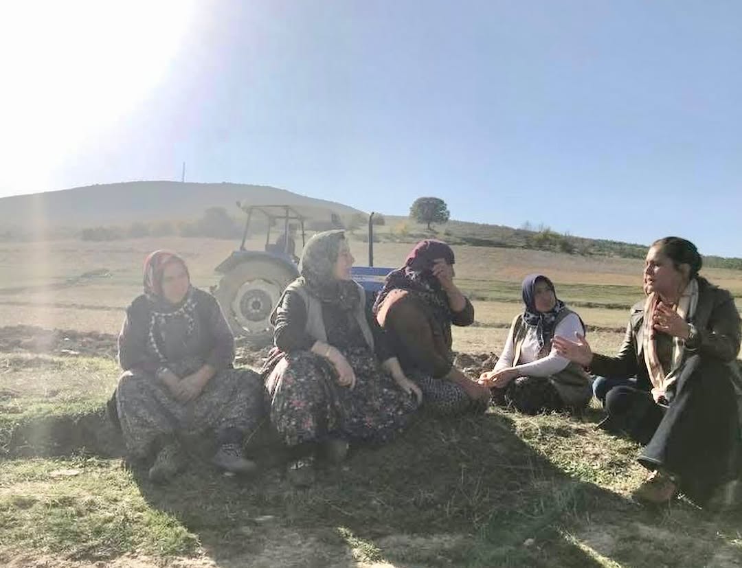 Dünya Kadın Çiftçiler Günü'nde Çiftçi Kadınların Emeğine Selam