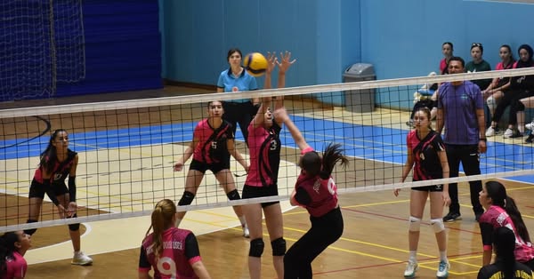 Afyonkarahisar'da 2025-2026 Okul Sporları Müsabakaları Hentbol ve Voleybol ile Start Aldı