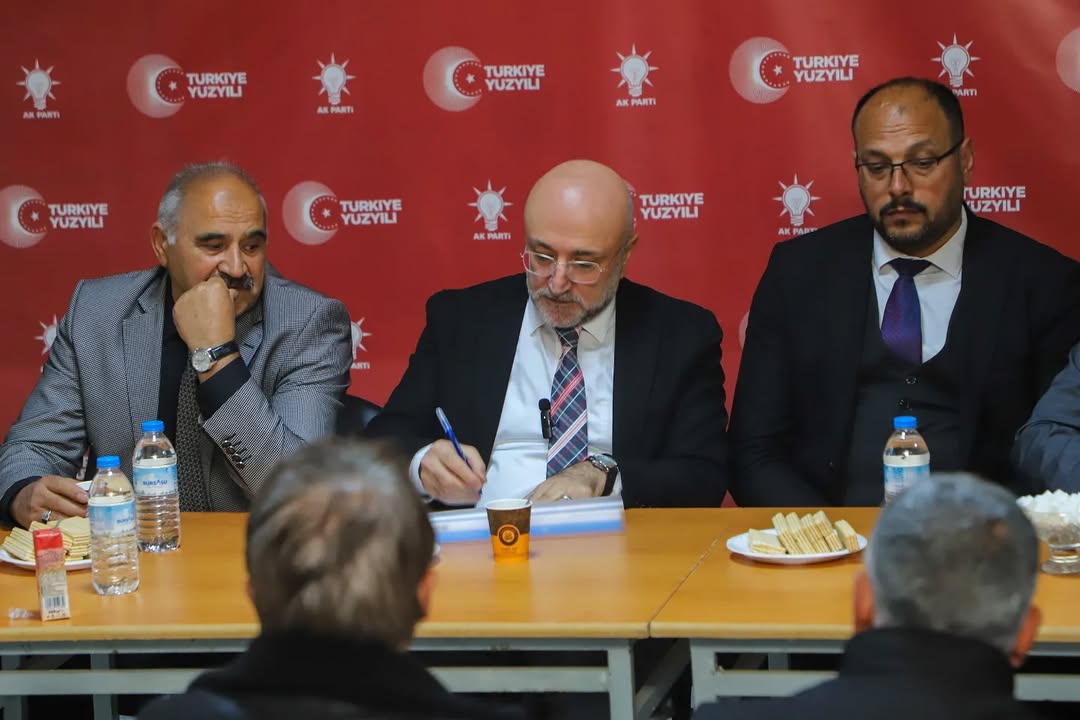 AK Parti Afyonkarahisar İl Başkanlığı Bayat'ta Teşkilat Toplantısı Gerçekleştirdi